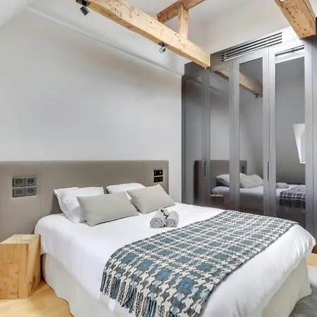 Elegant 2bdr 6p Near Champs Elysees *